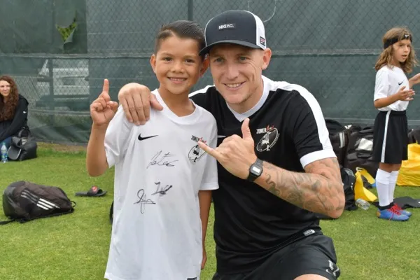 Joner Football training camp action photo 8